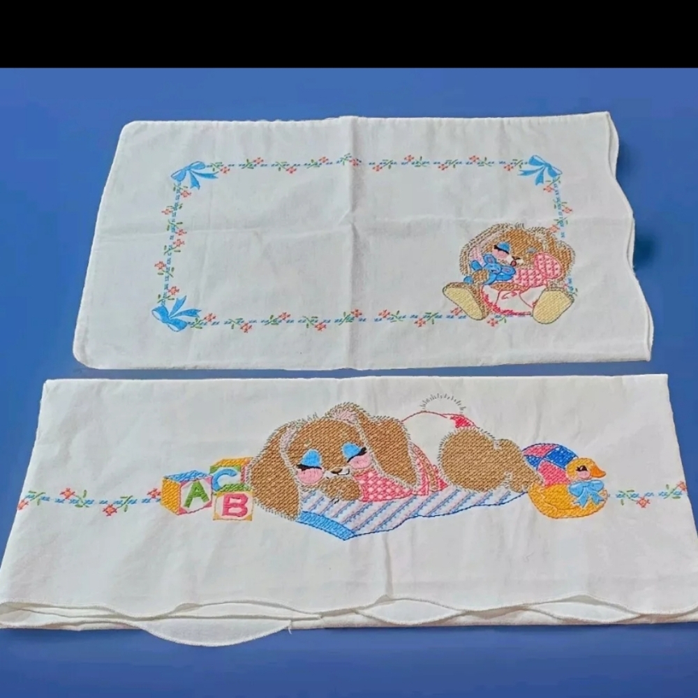 Vintage Embroidered Sleepy Bunny Handcrafted Sheet & Pillow Case READ